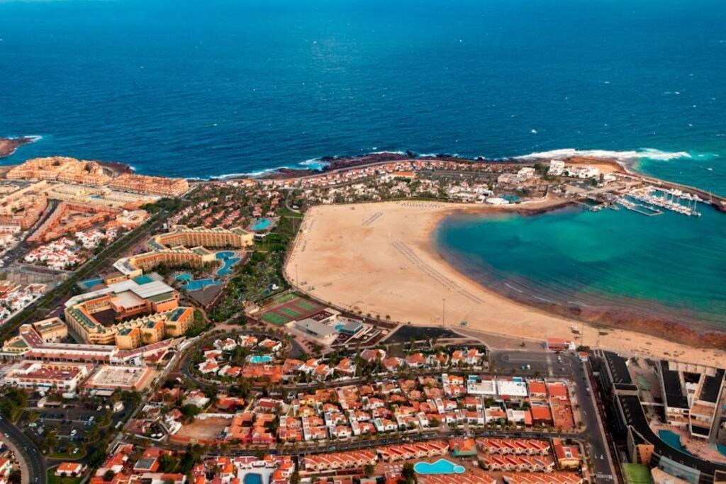 Casa Freesia Caleta Centre Avec Piscine Communautaire Caleta De Fuste